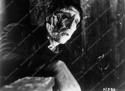 Christopher Lee horror film The Curse of Frankenstein 10674a-35