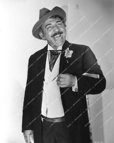 Henry Armetta - 1930 short subject film Razored in Old Kentucky - 0433-033