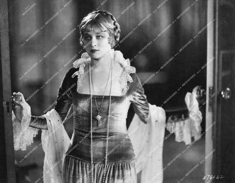 silent film star Greta Nissen portrait - 0442-030