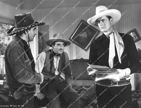 Charles Starrett, Charles King maybe - unknown film - 0443-018