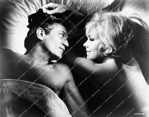 Kim Novak, Peter Finch - 1968 film The Legend of Lylah Clare - 0449-024