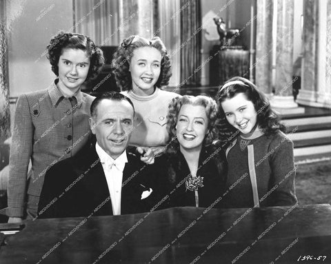 Jeanette MacDonald, Jose Iturbi, Jane Powell, Elinor Donahue, Ann E Todd - 1948 film Three Daring Daughters - 0453-002