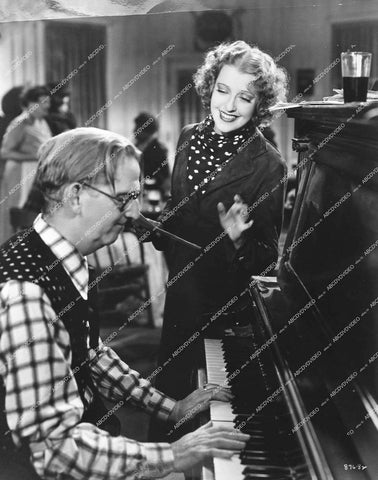 Jeanette MacDonald, Jimmy Conlin - 1936 film Rose Marie - 0454-033