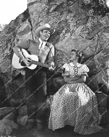 Gene Autry, Gail Davis - 1950 film Indian Territory - 0459-005