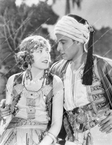 Rudolph Valentino, Agnes Ayres - 1921 silent film The Sheik - 0460-031