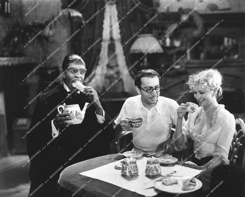 director Rouben Mamoulian, Fredric March, Miriam Hopkins on set with tea and pastries - 1931 film Dr Jekyll and Mr Hyde - 0461-018