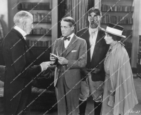 Henry B Walthall, Polly Moran, Allan Cavan - 1927 silent film London After Midnight - 0463-015