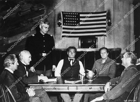 Donald crisp, Jeff Chandler, Milburn Stone, Parley Baer film Drango - 11001-009