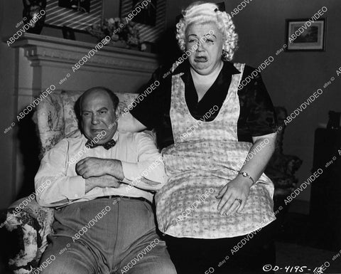 Joe Besser, Maxine Gates short subject film Caught on the Bounce - 11029-012