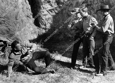 Rex Allen, Roy Barcroft film Under Mexicali Stars - 11032-002