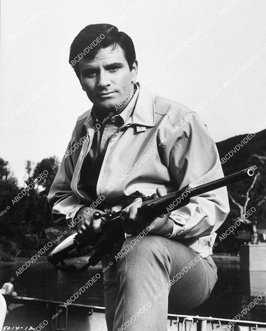 Linden Chiles portrait w rifle - 11042-010
