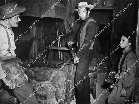 Richard Egan, Royal Dano, Billy Chapin film Tension at Table Rock - 11044-017