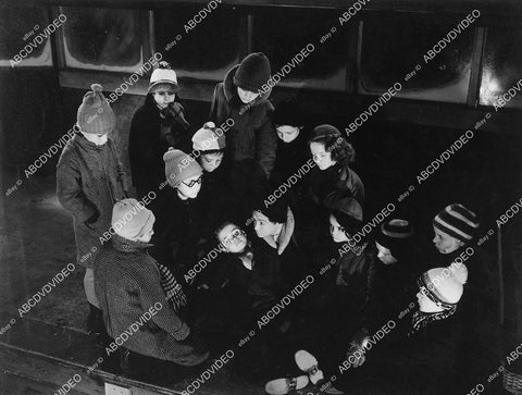Scotty Beckett and all the kids film Blind Alley - 11046-004