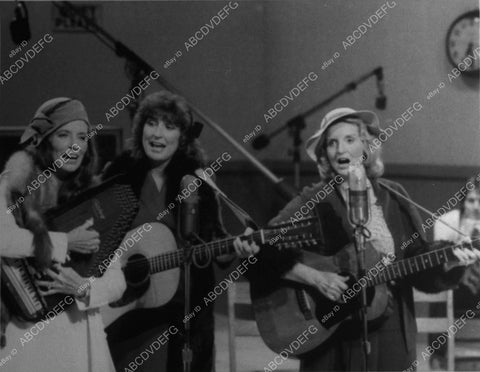 June Carter Cash and family Helen Carter Anita Carter Joe Carter 11247-20 - 11247-20