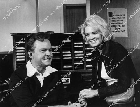 great candid Bob Crane Angie Dickinson 12592-19