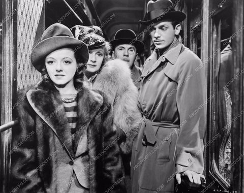Janet Gaynor Douglas Fairbanks Jr. film Young in Heart 73-27