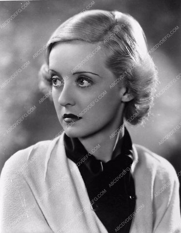 Bette Davis portrait 333-25