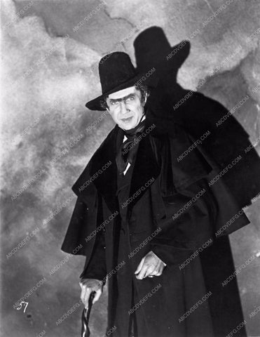 news photo Bela Lugosi in London 346-08
