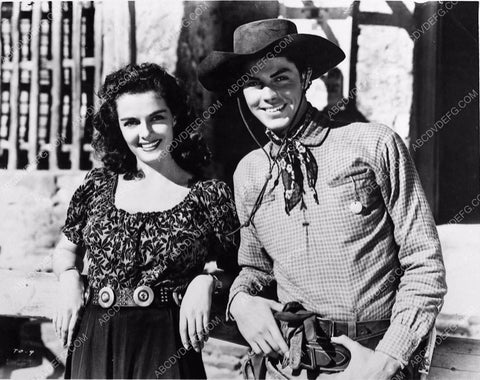 candid Jack Beutel Jane Russell on set film The Outlaw 355-26