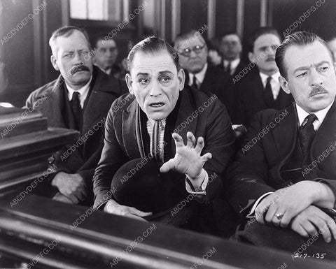 Lon Chaney Jr in the courtroom silent film The Unholy Three 425-10