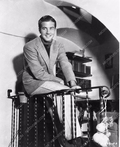 candid John Payne at home 519-03