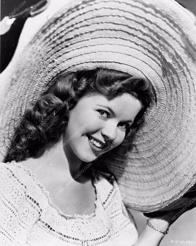 beautiful portrait Shirley Temple in sombrero type hat 563-24