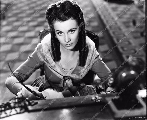 beautiful shot of Vivien Leigh from Anna Karenina 563-28