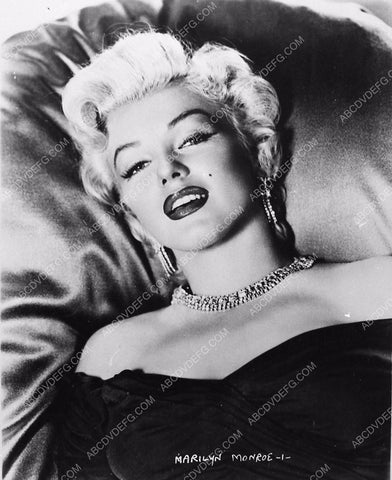 beautiful Marilyn Monroe portrait 584-32