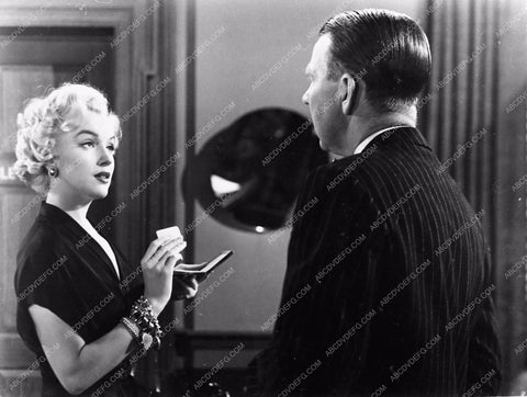 Marilyn Monroe film scene As Young As You Feel 653-19