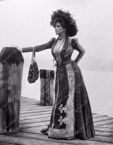 Barbra Streisand Hello Dolly costume wardrobe photo 682-09
