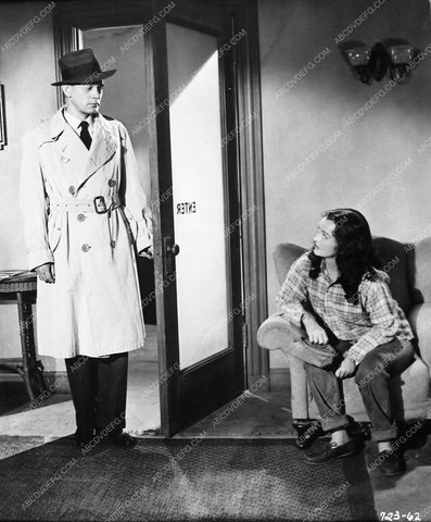 Bette Davis Joseph Cotton Beyond the Forest 708-02