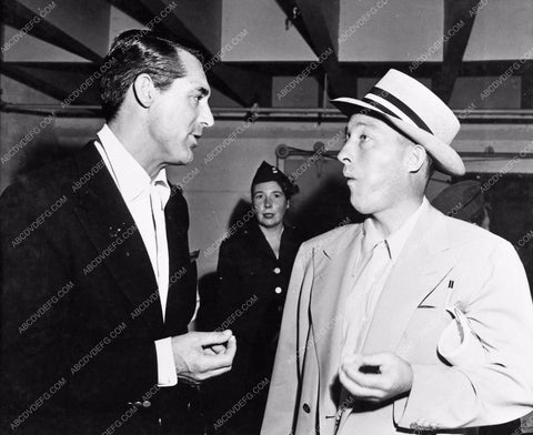chance candid Bing Crosby and Cary Grant 711-28