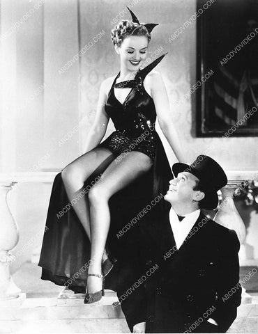 beautiful Betty Grable and her legs w Jack Benny unknown film 745-11