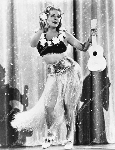 Alice Faye in her grass skirt w a ukulele 745-20