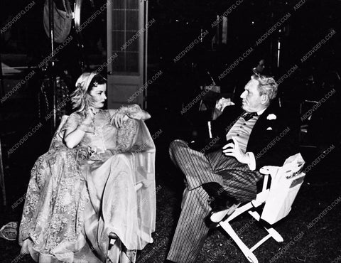 candid Spencer Tracy Joan Bennett behind the scenes MGM 764-14