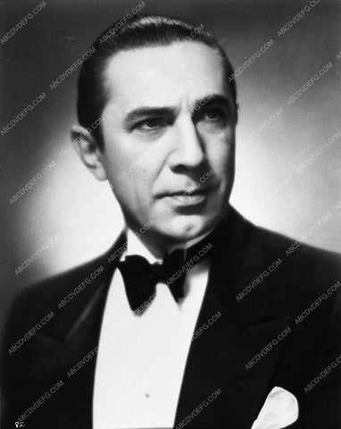 handsome Bela Lugosi portrait 805-30