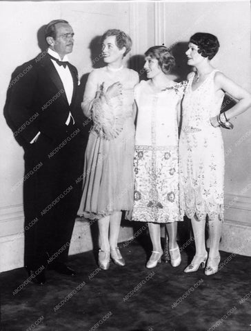 behind the scenes Douglas Fairbanks Sr Marion Davies Mary Pickford 808-20
