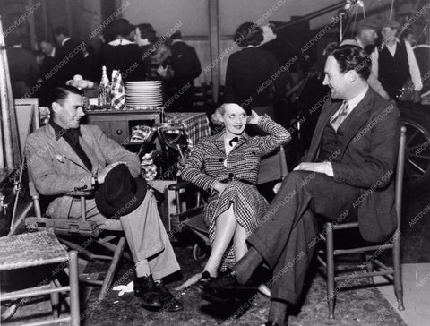 candid photo Bette Davis Colin Clive Ian Hunter behind the scenes 842-24
