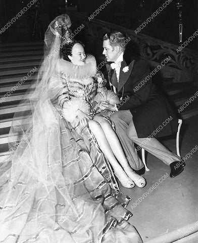 candid Nelson Eddy and unknown actress 859-30