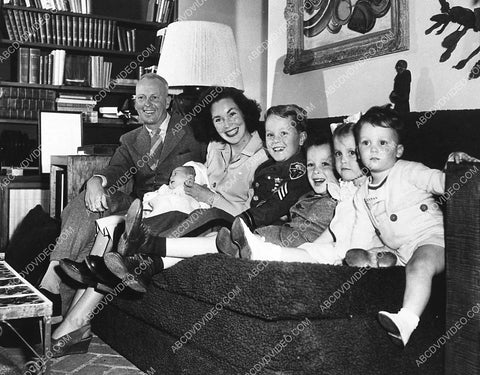 John Farrow Maureen O'Sullivan and children Michael Prudence Ann Mia 988-36