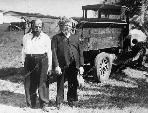 Barnum & Bailey Ringling Bros Circus freaks 10346-32