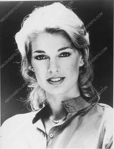 beautiful Cyndy Garvey portrait 10432-29