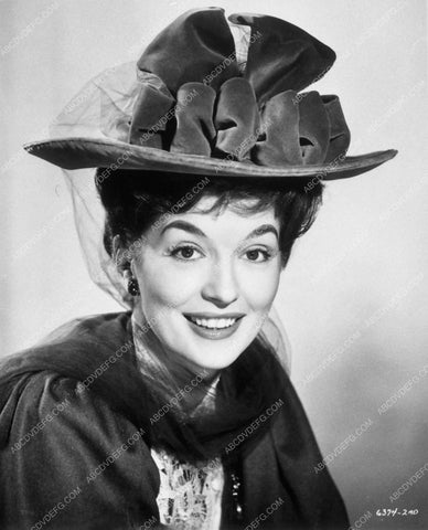 Barbara Shelley portrait 10574-33