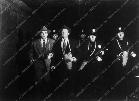 Jack Webb Scott Brady film noir He Walked By Night 10674-06