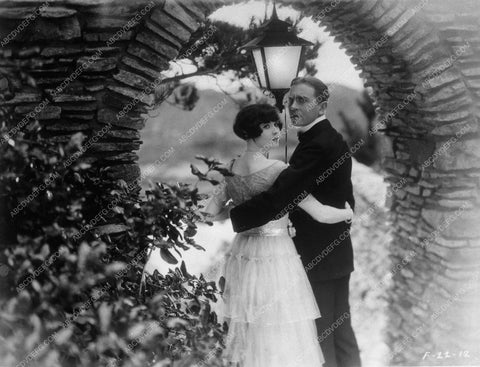 Lucky Lady silent film 10674-17