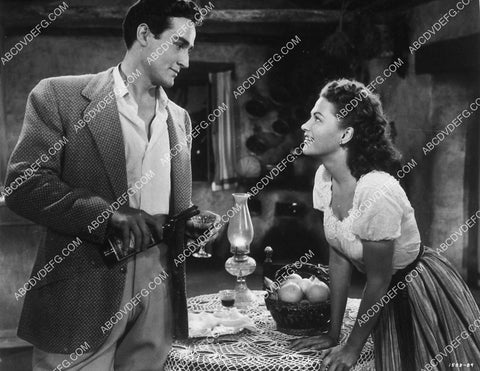 Vittorio Gassman Yvonne De Carlo film Sombrero 10771-11