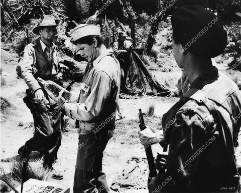 Charles Bronson Frank Sinatra film Never So Few 1107-10