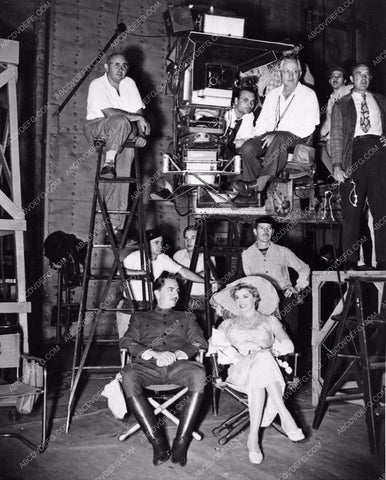 candid William Powell Esther Williams behind scenes Hoodlum Saint 1161-17