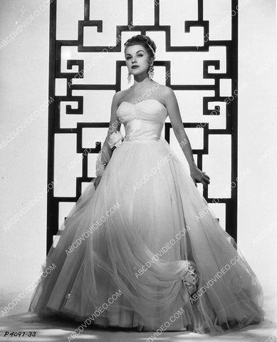 beautiful Debra Paget in white dress 1171-13