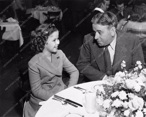 candid Shirley Temple out to dinner 1211-03
